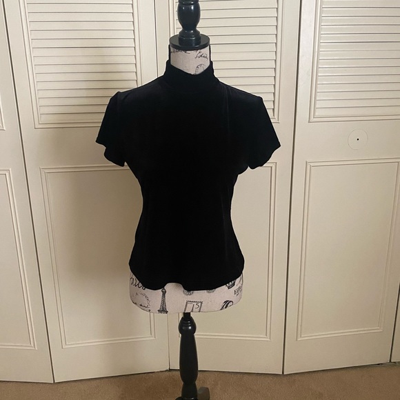 virgo II Tops - Virgo II velvet blouse